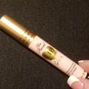 Too faced lip insurance